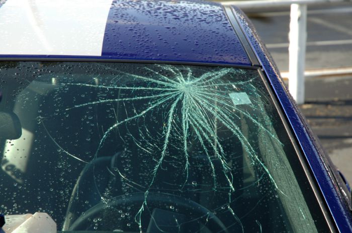 Broken or chipped windscreen repairs at Abel Glass Motueka
