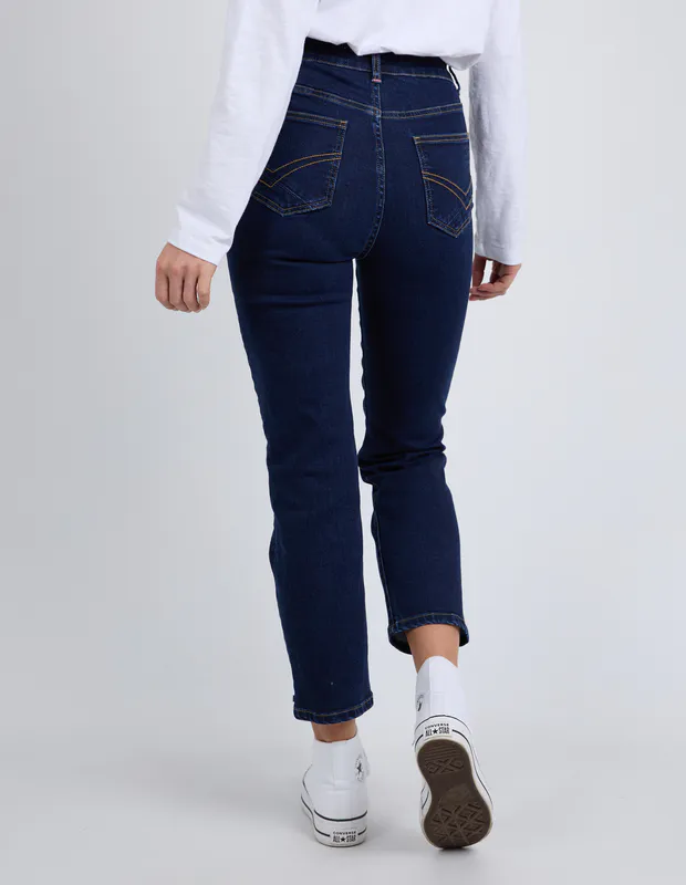 Model wearing Dark Blue Wash Ada Straight Leg Jean By Elm Available at Beetees Nelson