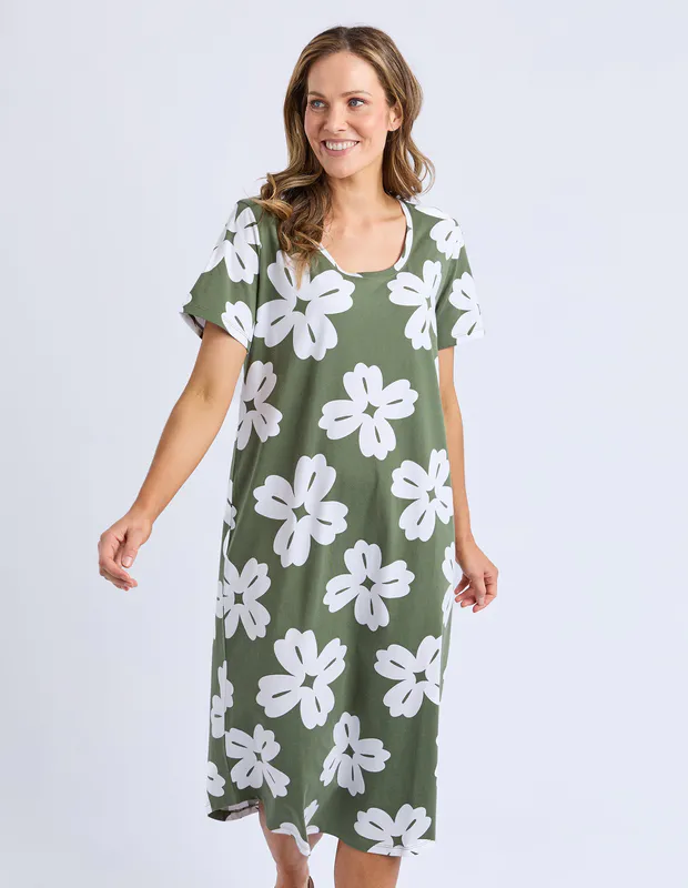 Model wearing Clover Vera Tee Dress By Elm Available at Beetees Nelson