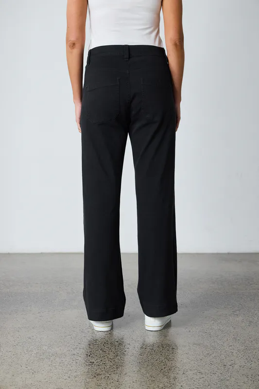 Model wearing Black Chrome Jean By Lania Available at Beetees Nelson