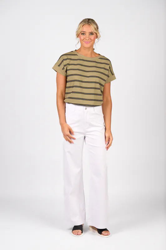 Model wearing White Denim Wide Leg Full Length Jean By Vassalli Available at Beetees Nelson