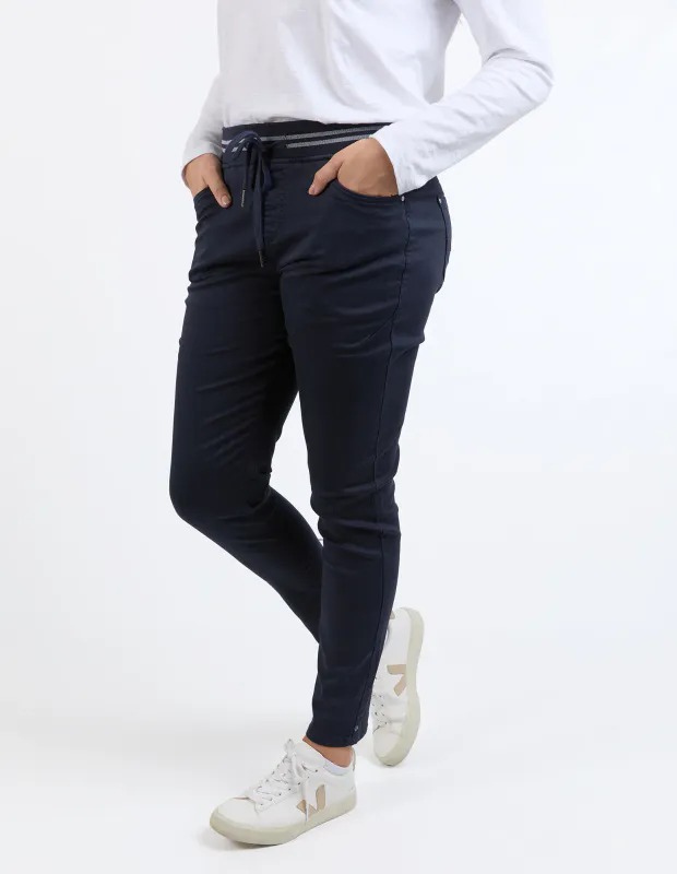 Model wearing Navy Margo Jogger By Elm Available at Beetees Nelson