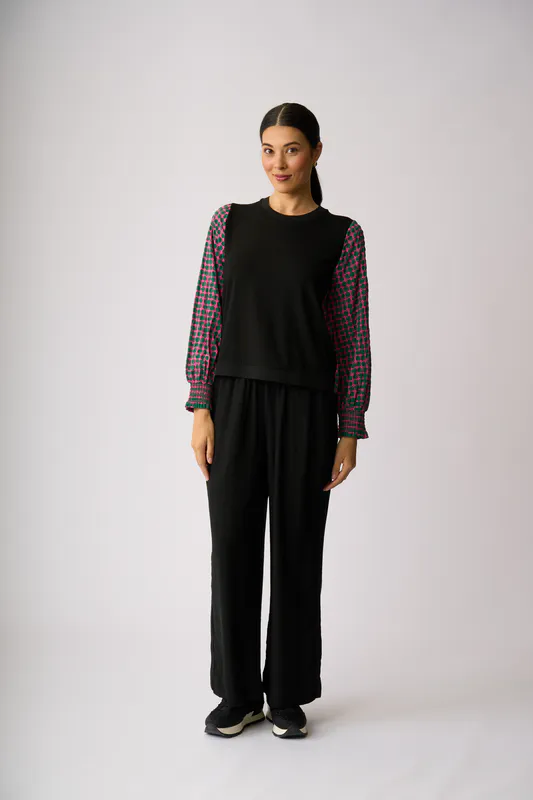 Model wearing Pink Spot Contrast Woven Top By Memo Available at Beetees Nelson