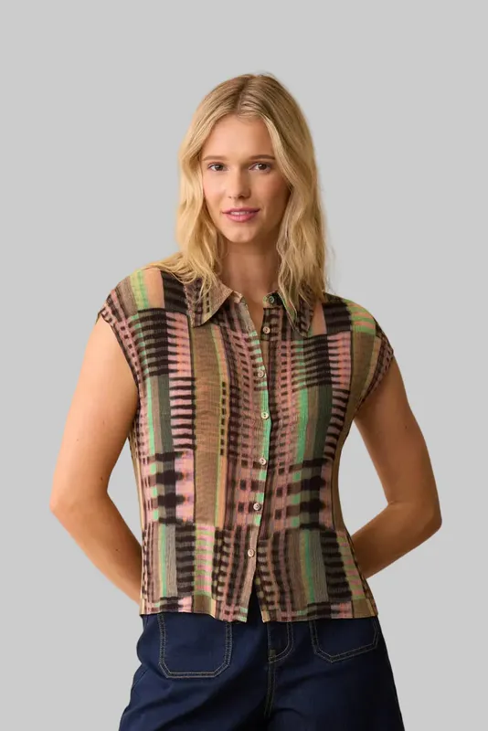 Model wearing Kaleidoscope Kali Shirt By Neris Available at Beetees Nelson