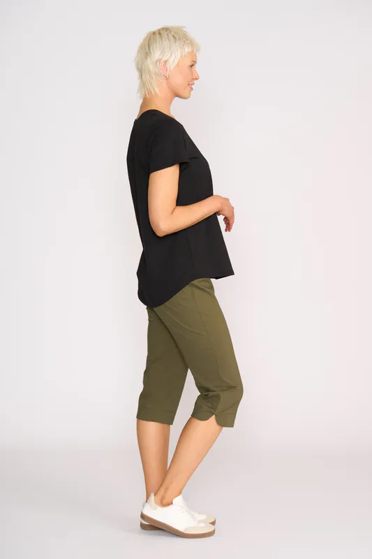Model wearing Kelp Pant - 3/4, Scoop Cuff By Esplanade Available at Beetees Nelson