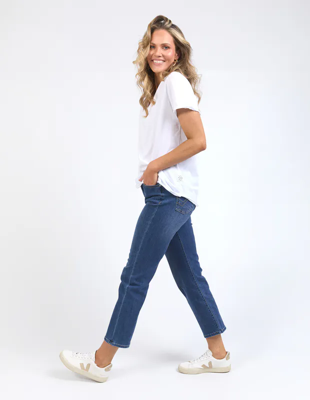 Model wearing White Pima Vee Tee By Elm Available at Beetees Nelson