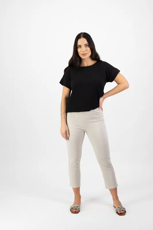 Model wearing Pumice Printed Skinny Leg 7/8 Length Lightweight Pull On By Vassalli Available at Beetees Nelson