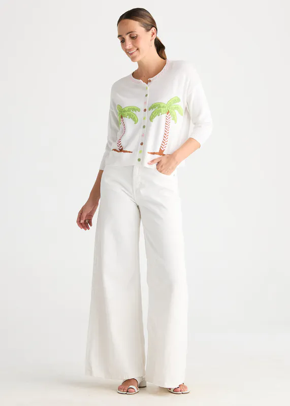 Model wearing White Island Cardi By Zaket & Plover Available at Beetees Nelson