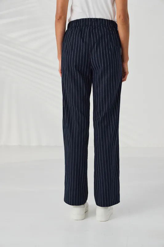 Model wearing Ink Director Pant By Lania Available at Beeetees Nelson