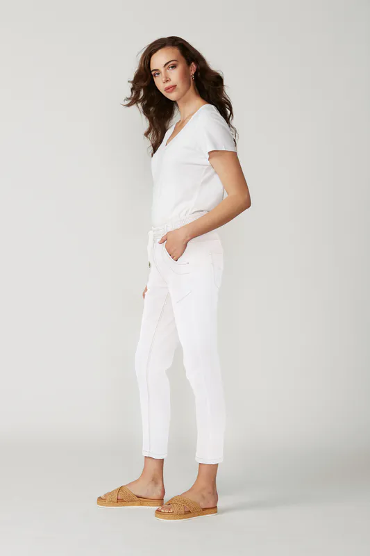 Model wearing white coloured LTL Boyfriend Jean - NO TAPE By Lania available at Beetees Nelson