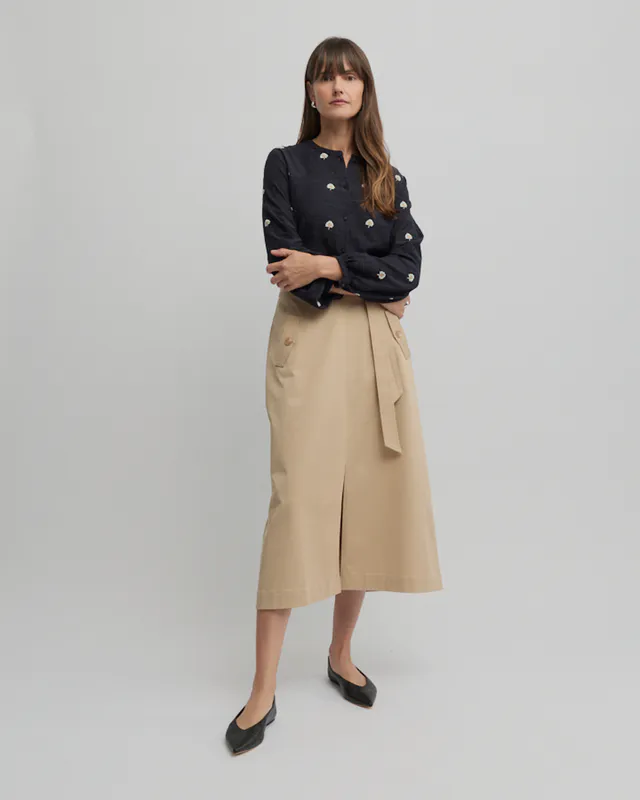 Model wearing Navy Queens Shirt By Yarra Trail Available at Beetees Nelson