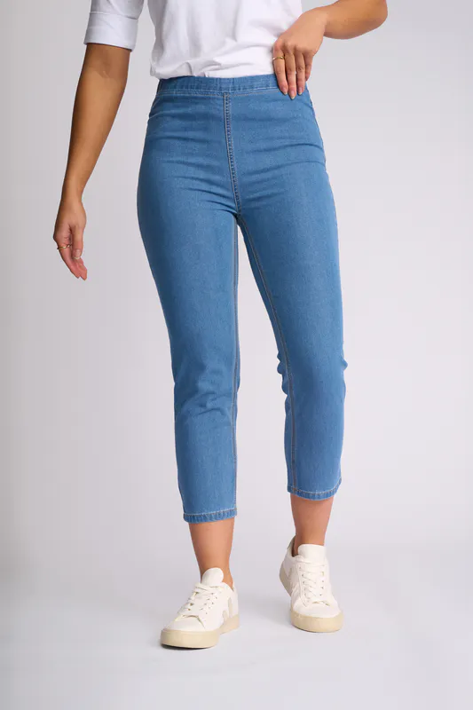 Model wearing Light Denim Habour 7/8 Pant By Vassalli Available at Beetees Nelson