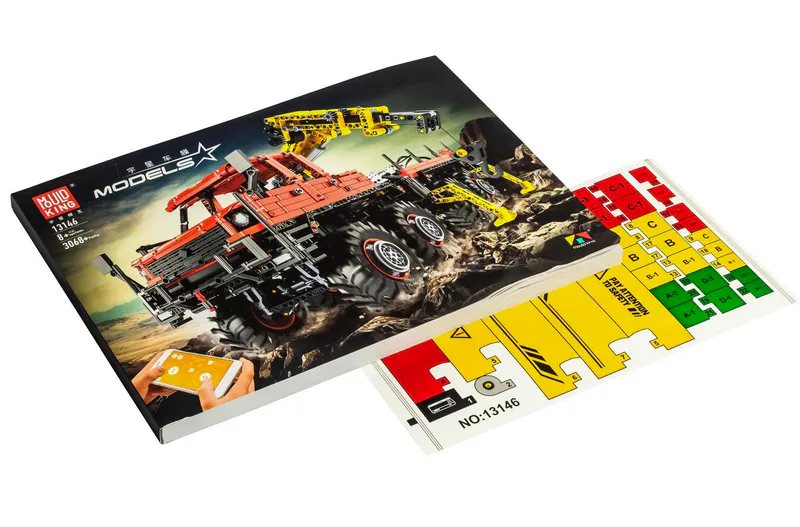 Behold the impressive Toy Code 13146 from Mould King! This massive articulated logging truck, made entirely of building blocks, is a marvel of construction and design.