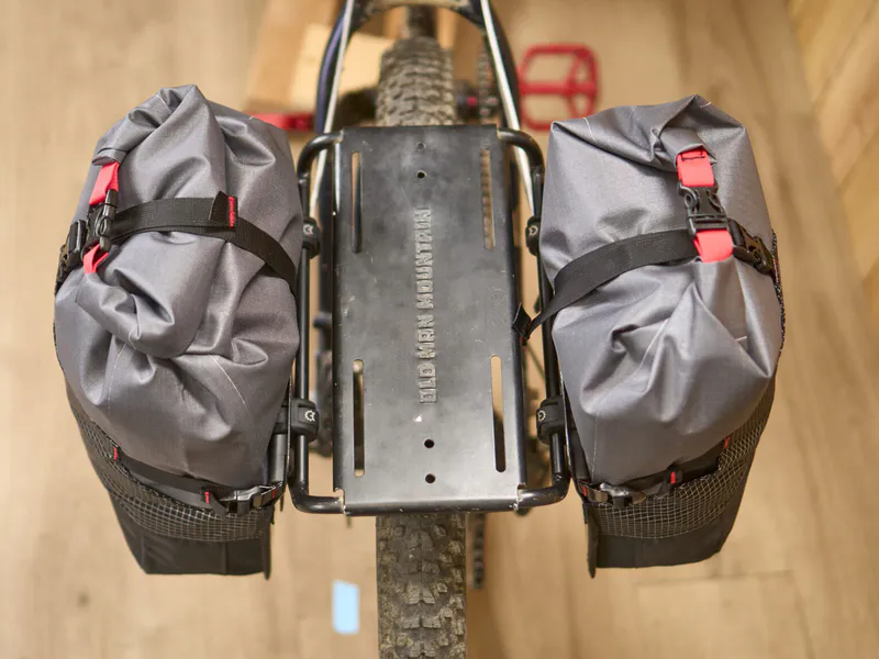 Revelate Designs Portage Pannier 14L installed