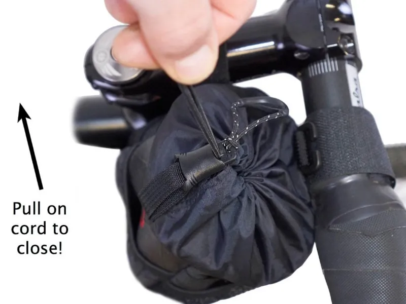 Revelate Designs Feedbag - One handed closing