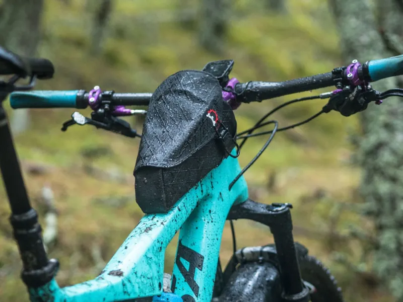 Revelate Designs Mag Tank 2000 Bolt On