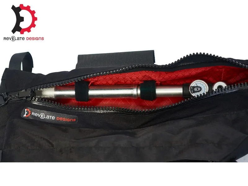 Revelate Designs Ripio - internal pump straps