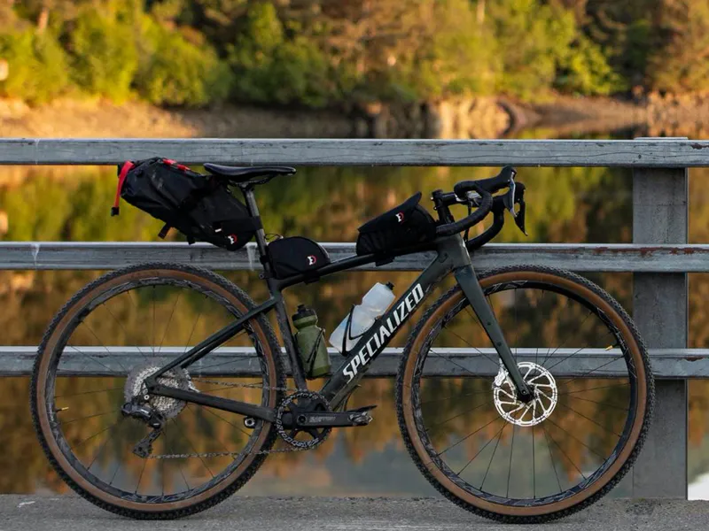 Revelate Designs Mag Tank, Jerrycan and Spinelock installed.