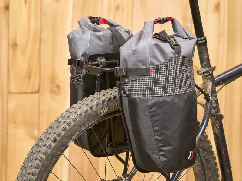 Revelate Designs Portage Pannier 10L installed