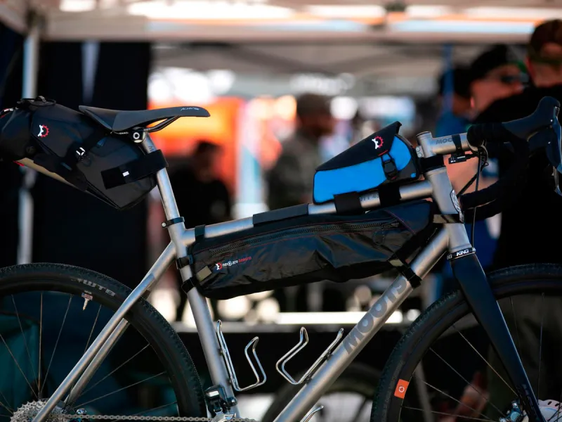 Revelate Designs Terrapin, Tangle and Mag Tank installed.