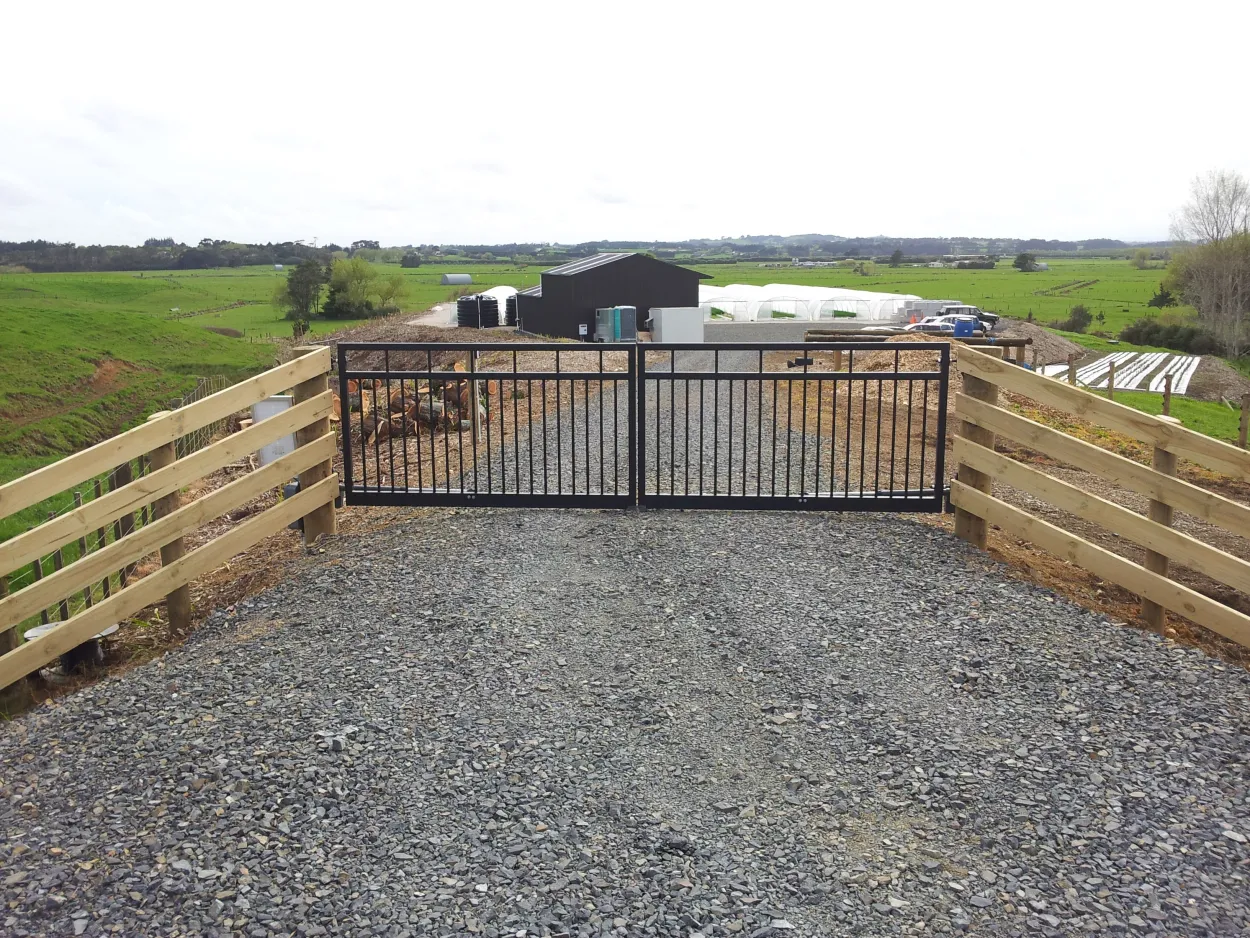 Manor Double Swing, shorter height, without 3rd rail