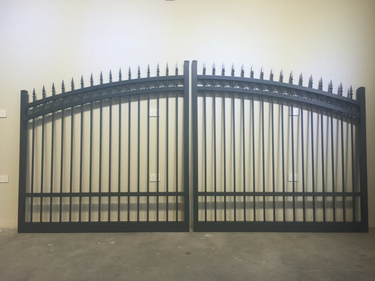 Customised Arched Double Swing - with circle inserts and ornamental spike tops