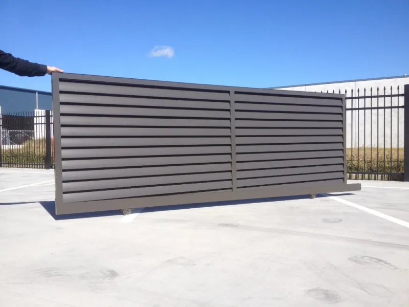 Fresh out of the EasyGate factory - ready to go to a happy customer. Made with a sloping bottom.