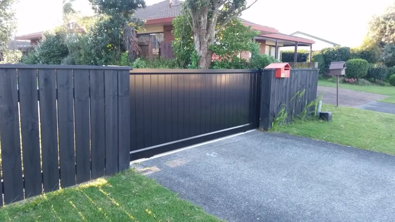 Vertical tongue and groove