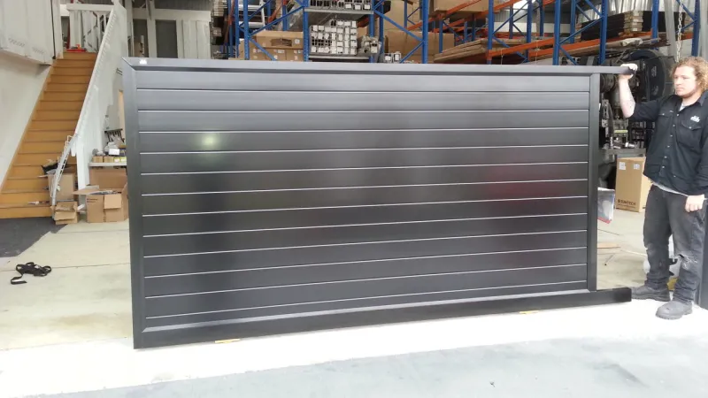 Horizontal tongue and groove slider - brand new about to leave the factory