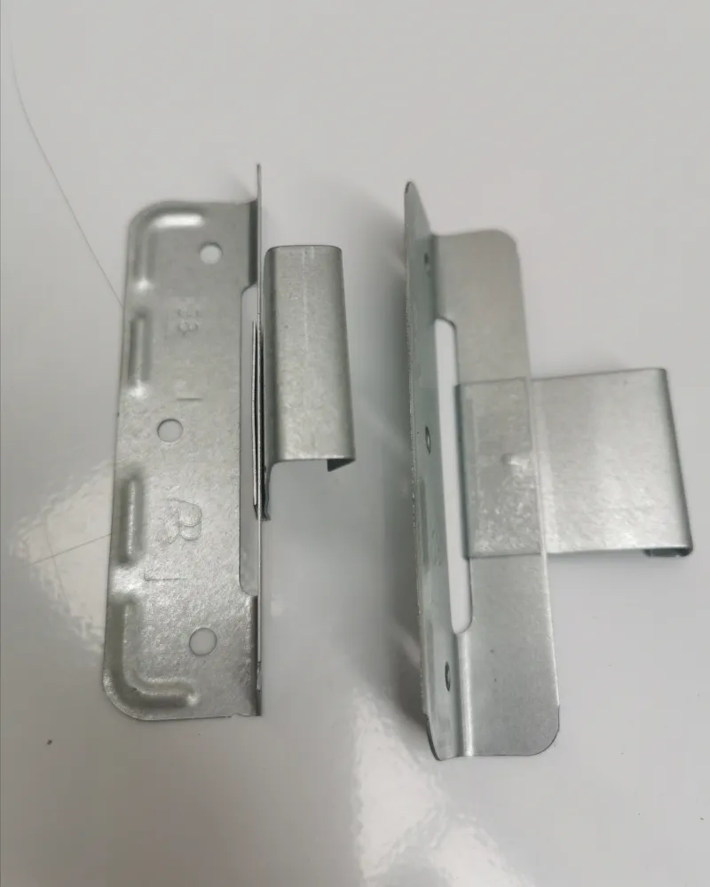REES STANDING SEAM SLIDING CLIPS