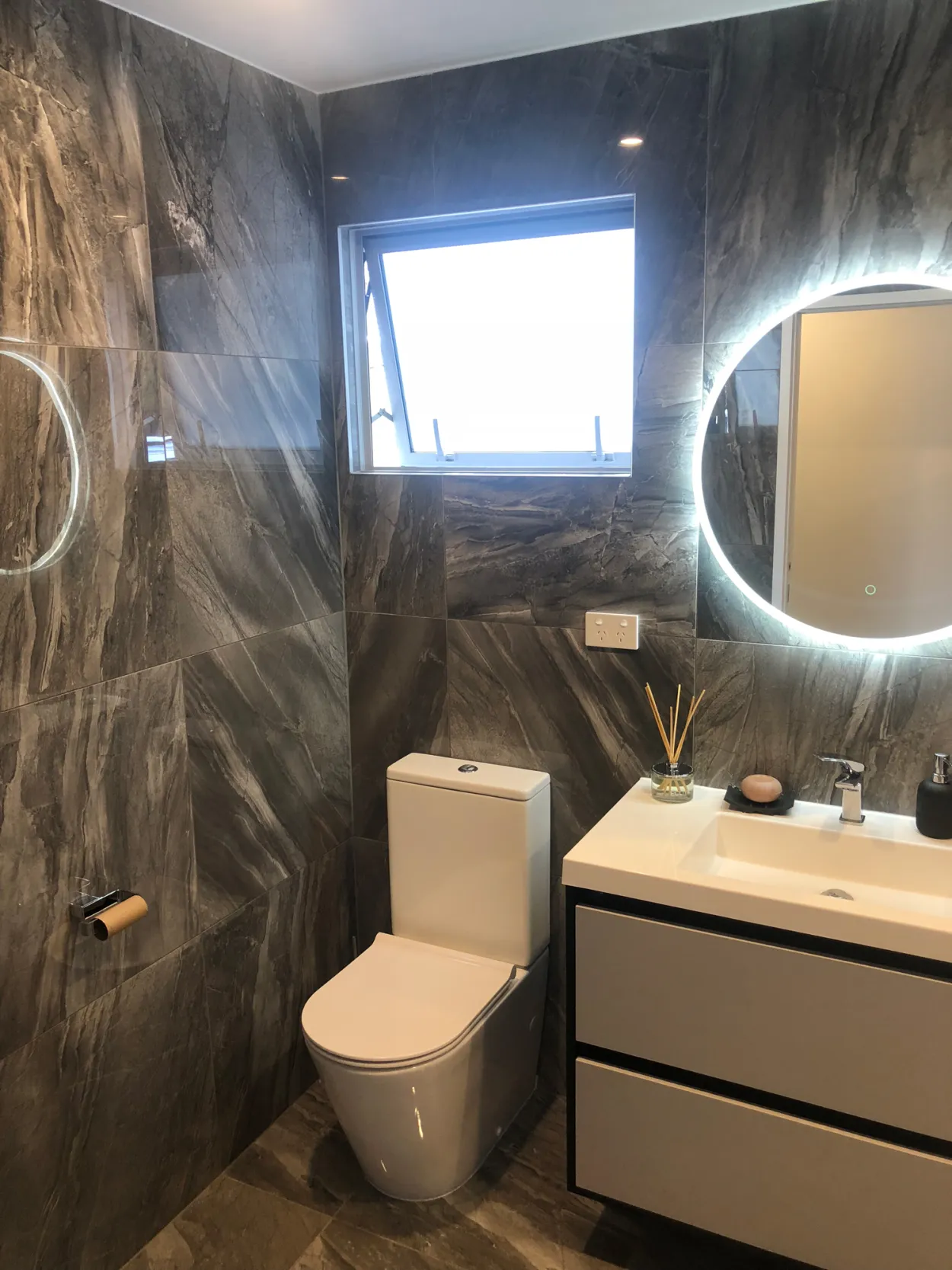 Residential Interior Refurbishment - bathroom