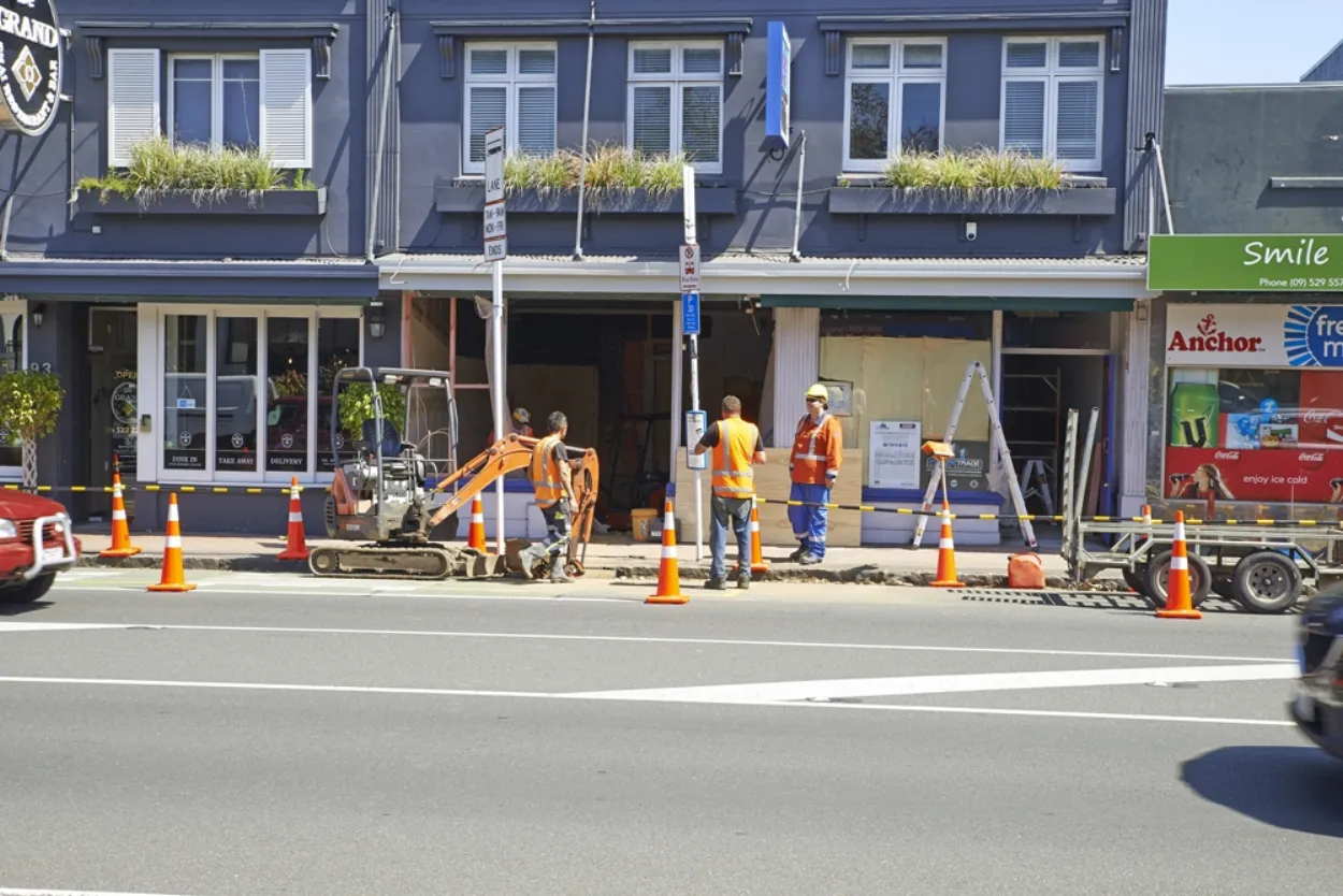 Future Trade : Commercial Renovation - Traffic Control