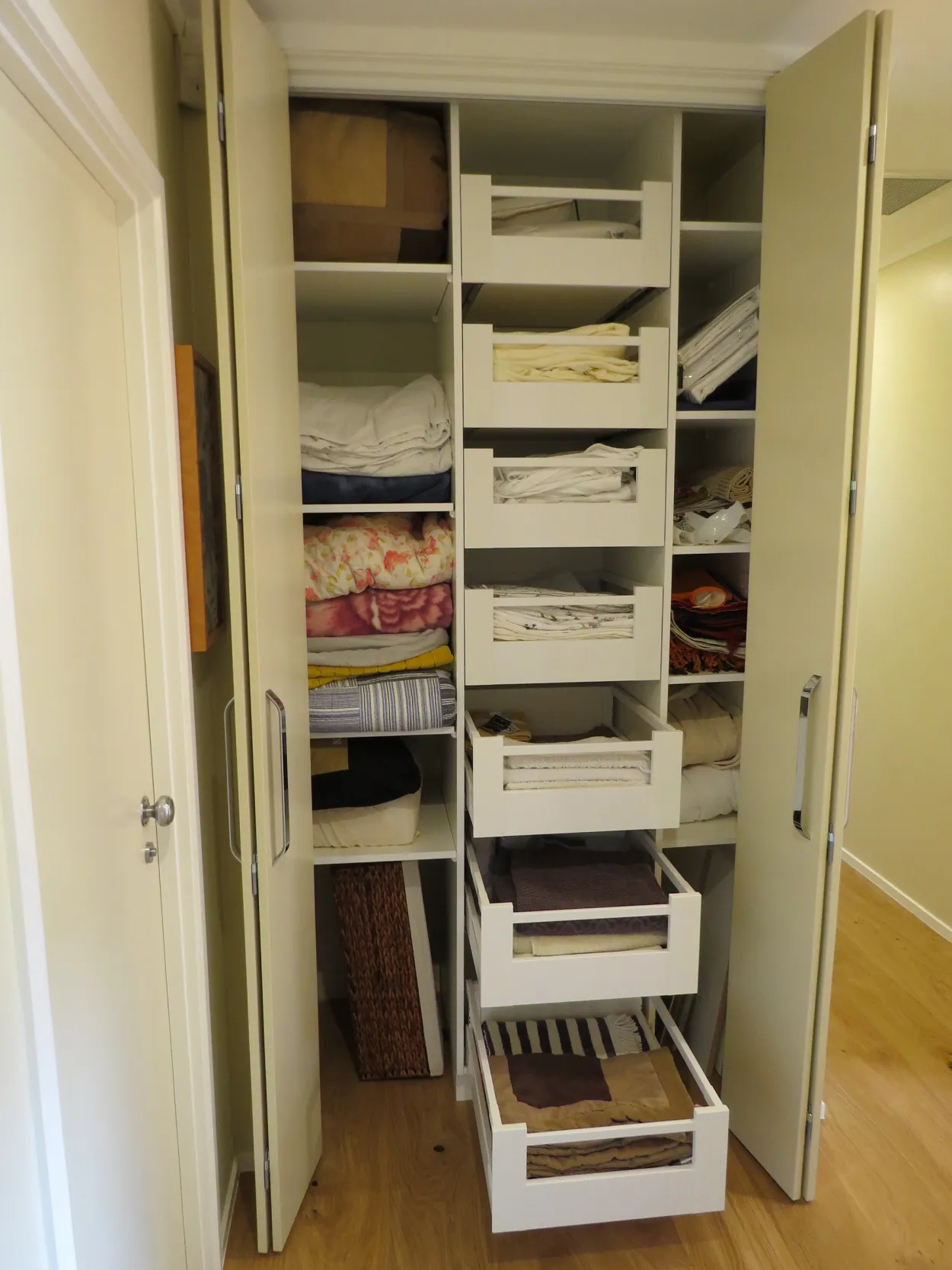 Residential Interior Refurbishment - hallway