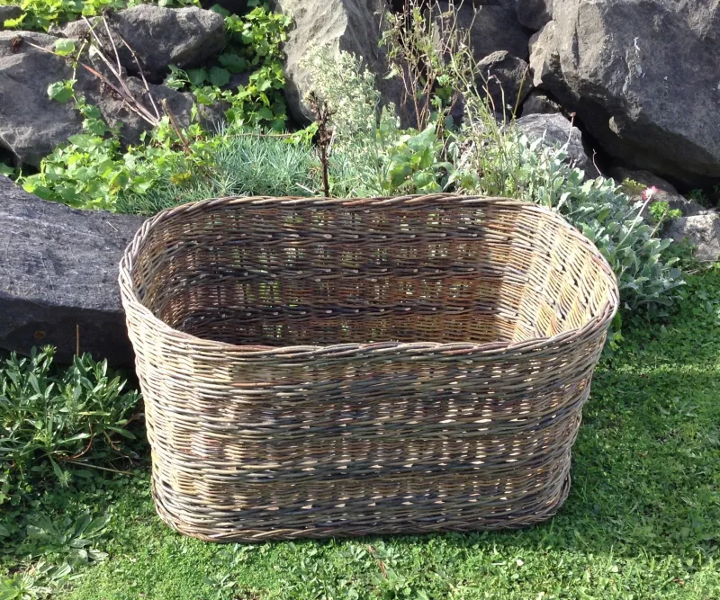 Majestic log basket