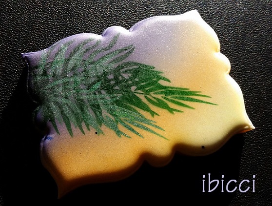 ibicci Coconut Leaf cookie using the Coconut Leaves stencil