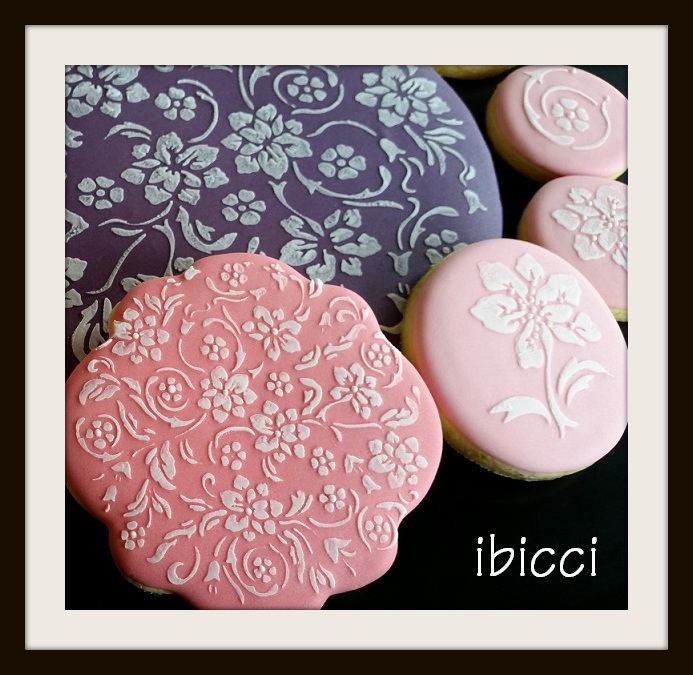 ibicci Lace Collection stencilled cookies