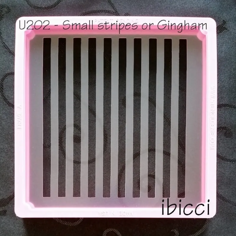 Small stripes stencil