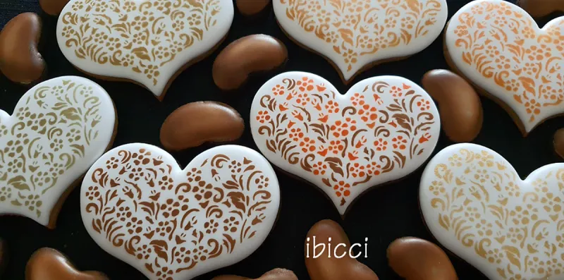 ibicci Full lace heart cookies