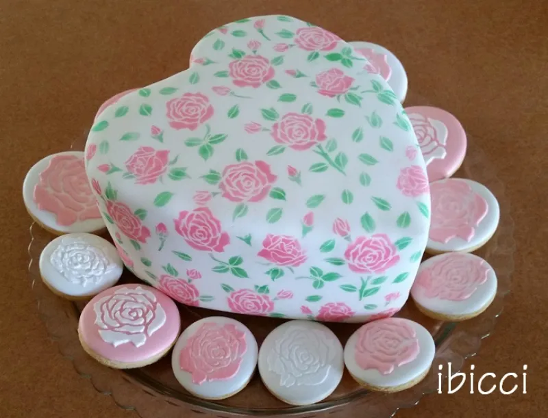 Birthday cake airbrushed using the ibicci Roses & Leaves Cake stencil