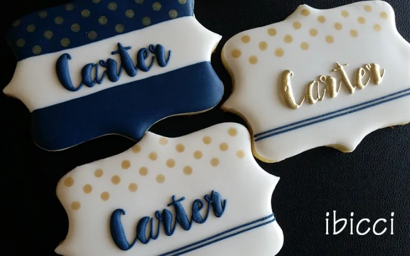 ibicci Carter cookies using the Pop Art stencil masked off