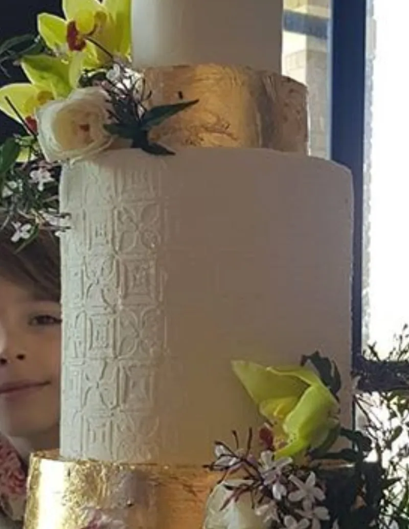 Closeup of the Siapo 8" stencil on The Cake Eating Co cake