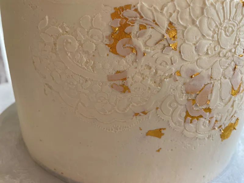 Mary Jackson's cake using the ibicci Sandra's Wedding Lace Panel