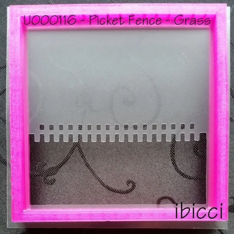 Bottom half (grass) picket fence stencil