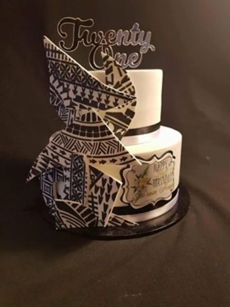 Auckland's Pietra 13 cake using the Polynesian Pattern Cake stencil as shards