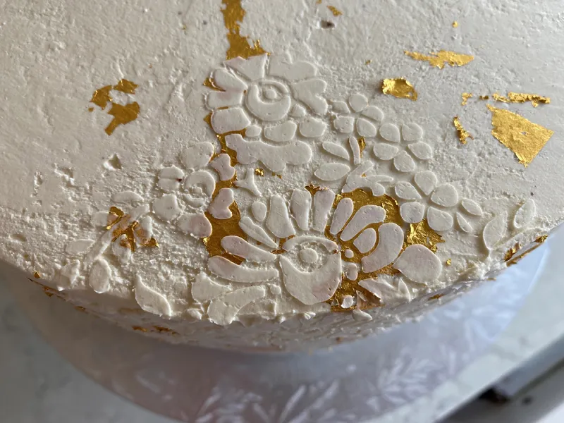 Mary Jackson's cake using the ibicci Sandra's Wedding Lace Panel