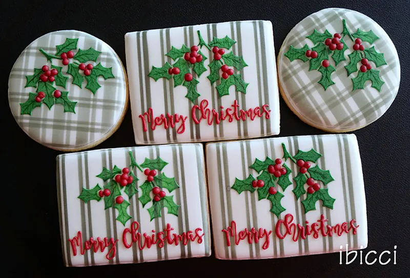 ibicci cookies using the Christmas Holly Spray 2 part stencil