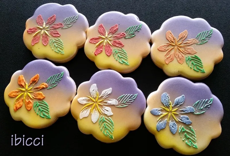 ibicci Polynesian Flower cookies using the small Flower stencil