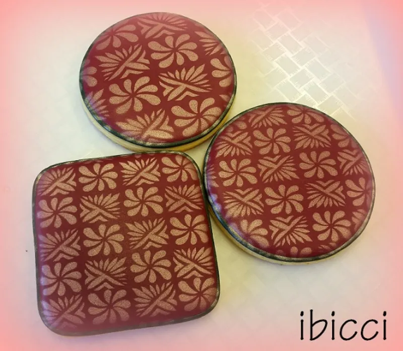 ibicci cookies using Aiga's Samoan pattern stencils