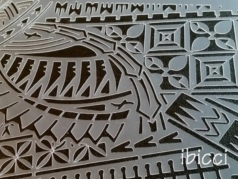 Close up of the ibicci Polynesian Cake Stencil