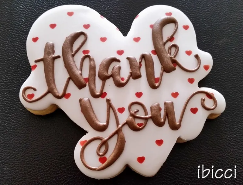 ibicci Thank you heart using the mini hearts background stencil